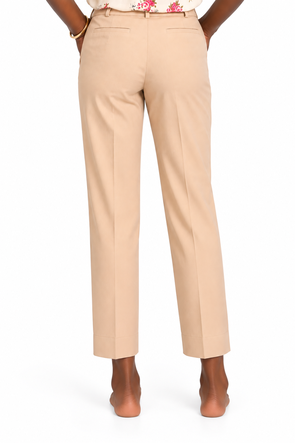 Maje - pantalon beige à taille haute et coupe courte