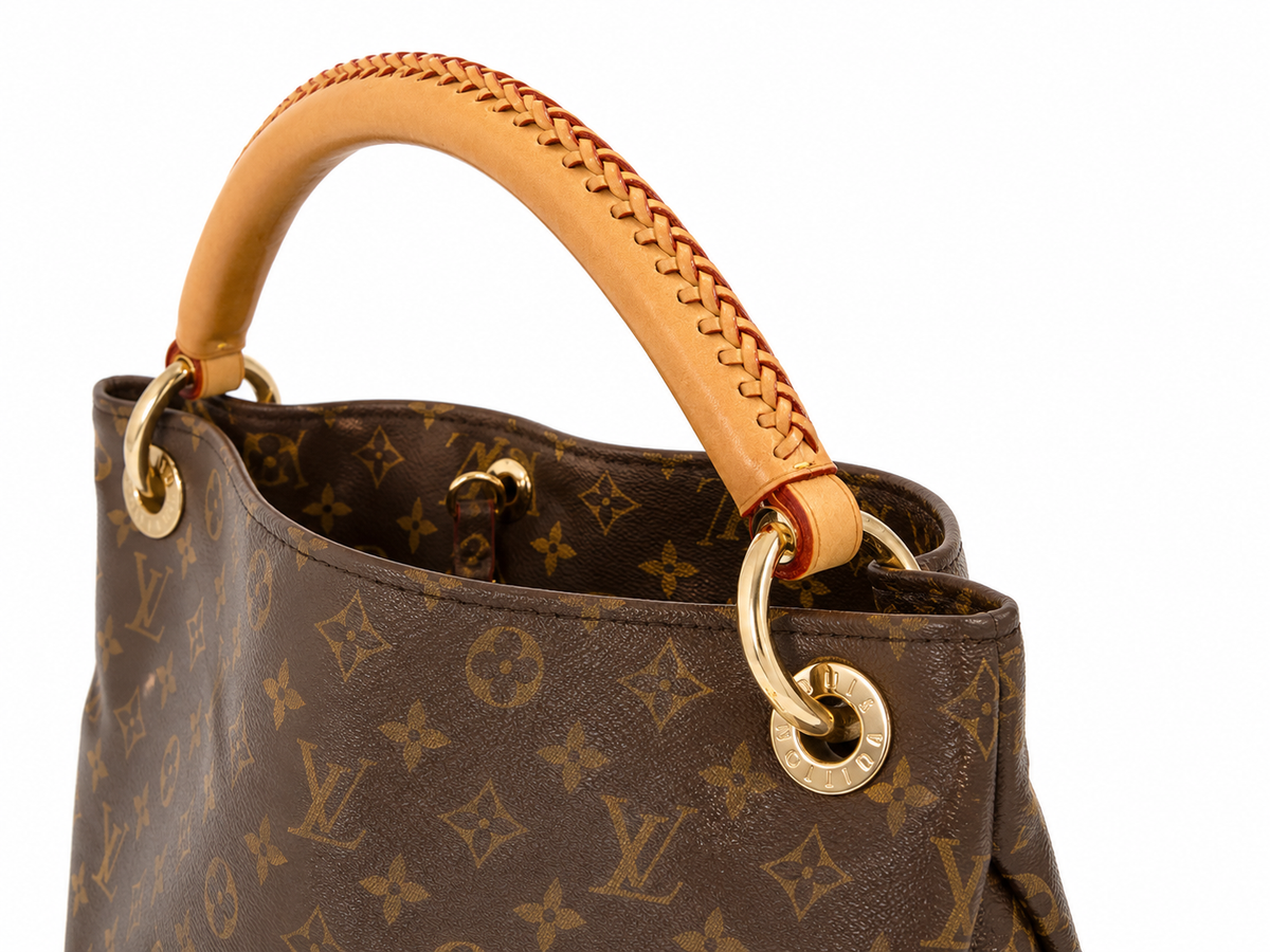 Louis Vuitton - Artsy MM monogram